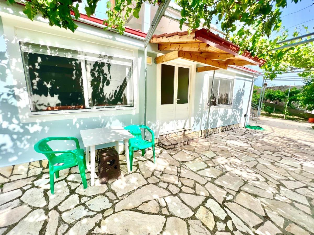 Coral Guesthouse Sarandë 외부 사진