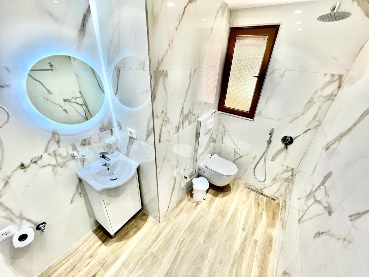 Coral Guesthouse Sarandë 외부 사진