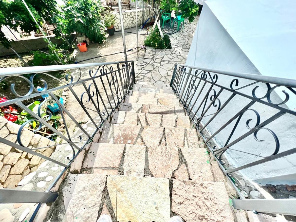 Coral Guesthouse Sarandë 외부 사진